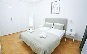 Venus Apartments - Paulay Ede I